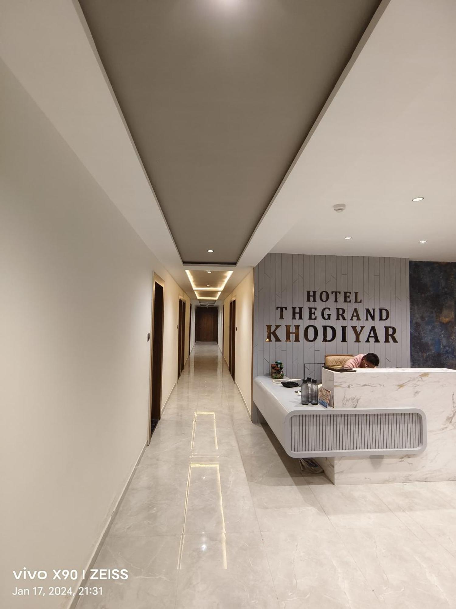 Hotel The Grand Khodiyar Visnagar Dış mekan fotoğraf