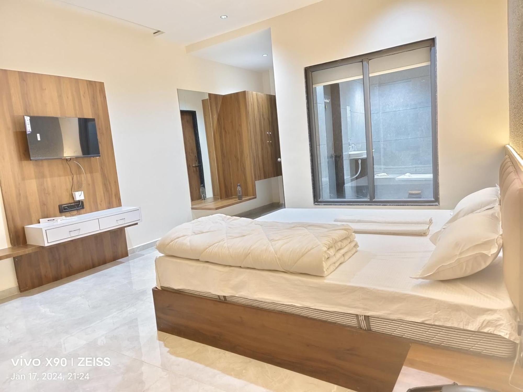 Hotel The Grand Khodiyar Visnagar Dış mekan fotoğraf