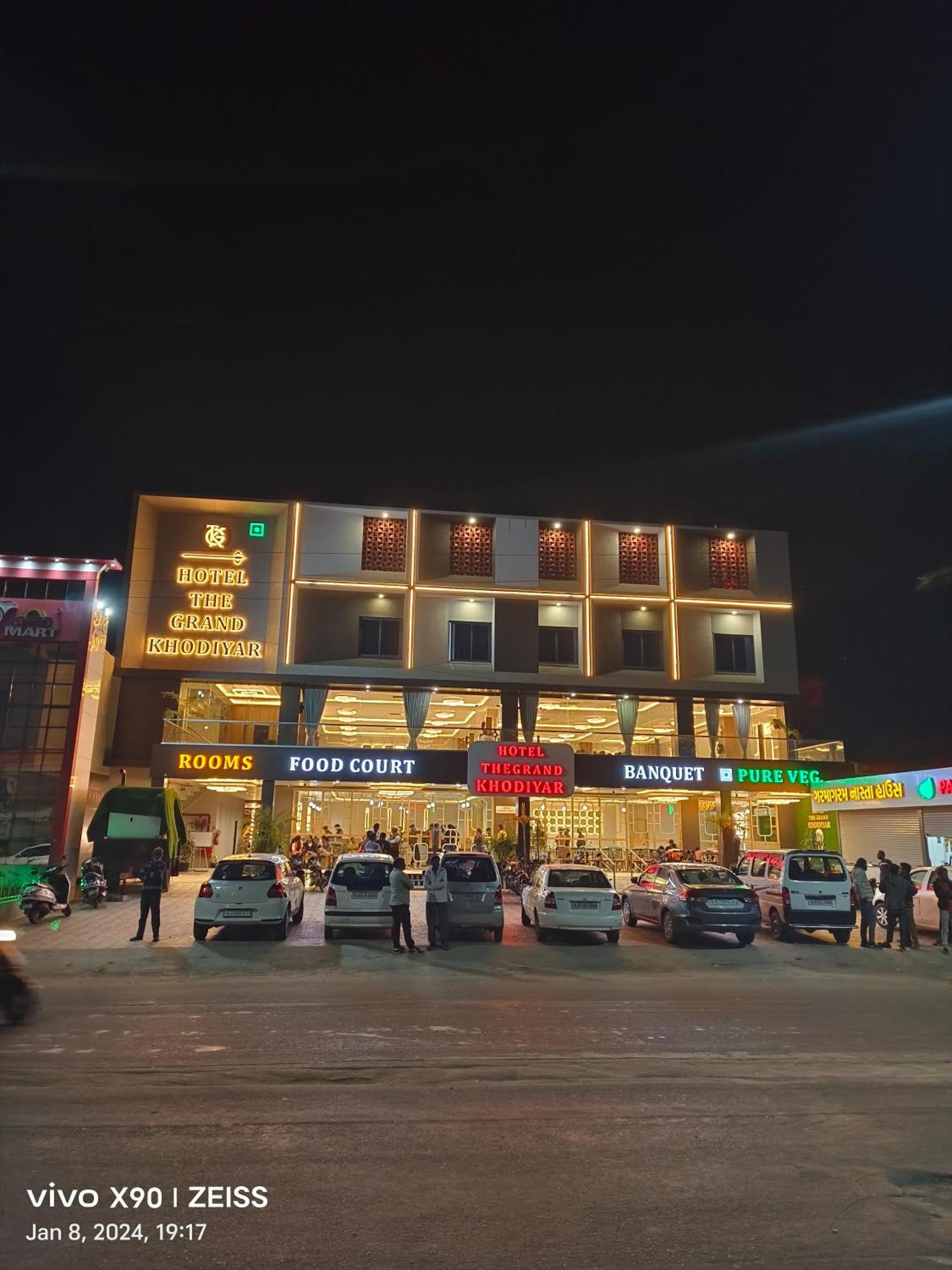 Hotel The Grand Khodiyar Visnagar Dış mekan fotoğraf