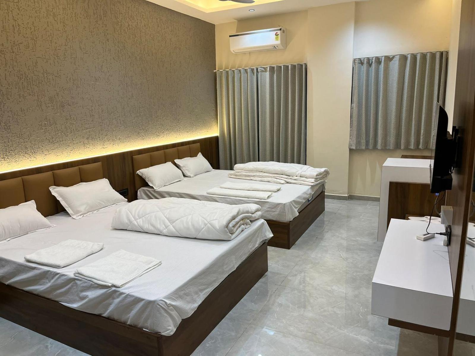 Hotel The Grand Khodiyar Visnagar Dış mekan fotoğraf