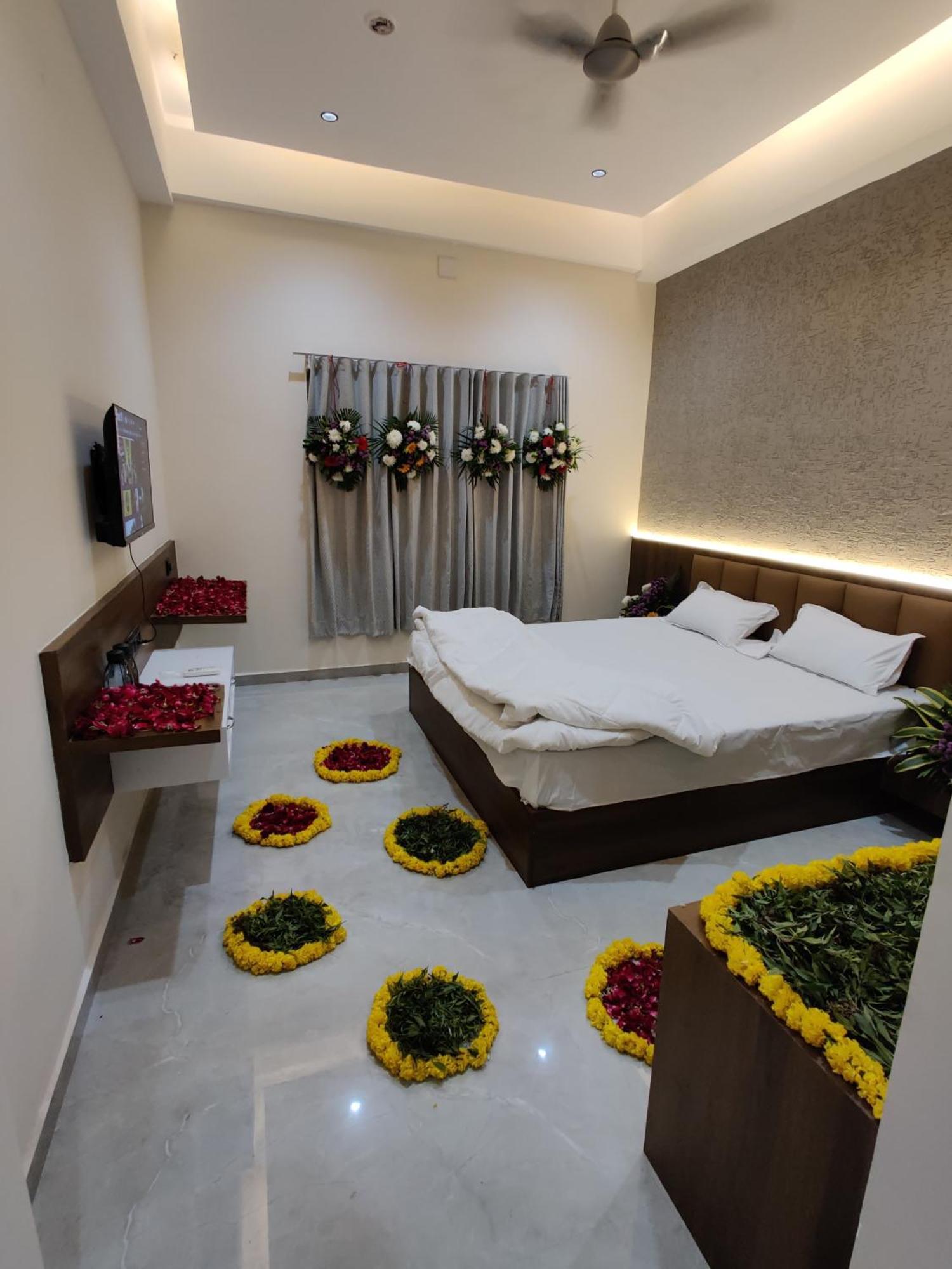 Hotel The Grand Khodiyar Visnagar Dış mekan fotoğraf